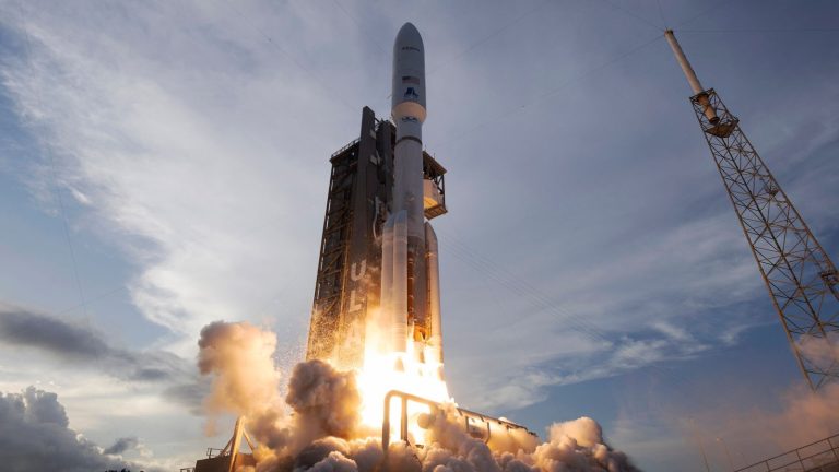 Llega “Amazon Leo”, internet satelital; Directv y Sky lo venderán en A. Latina