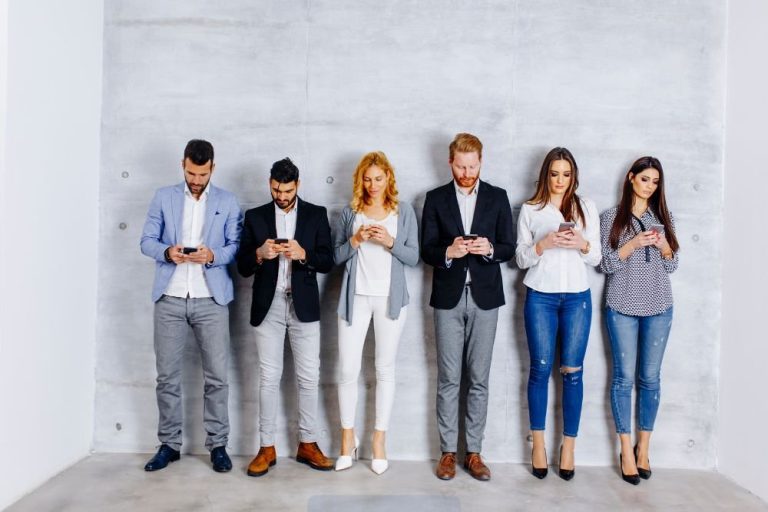 Los mejores teléfonos para estudiantes universitarios