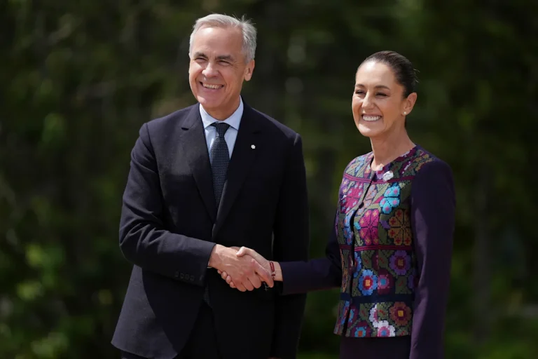 México y Canadá acercan estrategias ante las políticas arancelarias de Trump