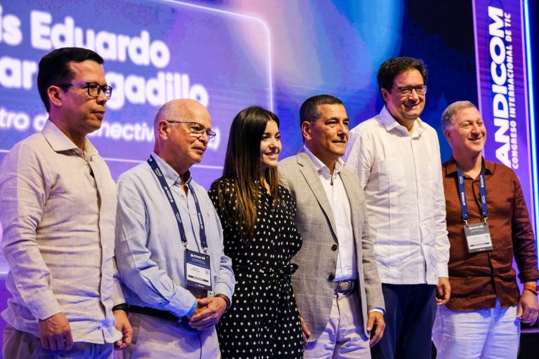 Michio Kaku, visionario de la física cuántica, en Cartagena para Andicom 40