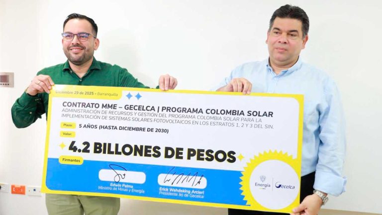 Firman convenio para impulsar el Programa Colombia Solar por $4,2 billones