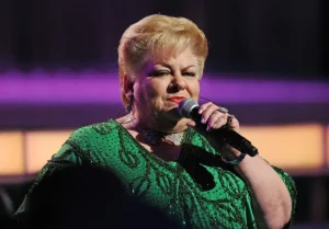 Muere Paquita la del Barrio, la mexicana que le cantaba al desamor
