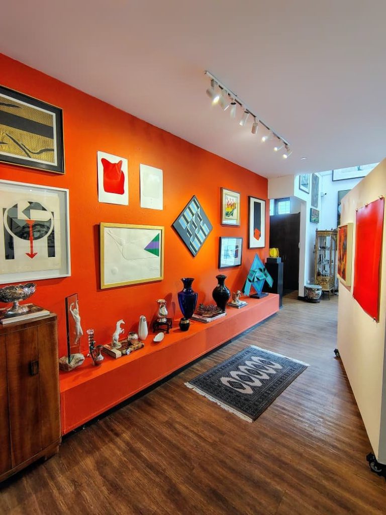 Nueva subasta en La Independencia y exposición de Nora Renaud “Museo sin Oro”