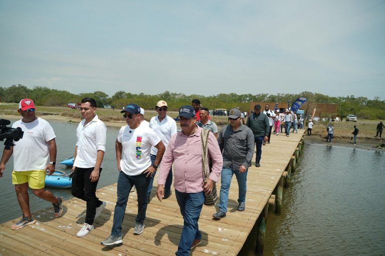 Nuevo muelle de embarque para 17 asociaciones de pescadores en Puerto Mocho, entrega alcaldía de Barranquilla