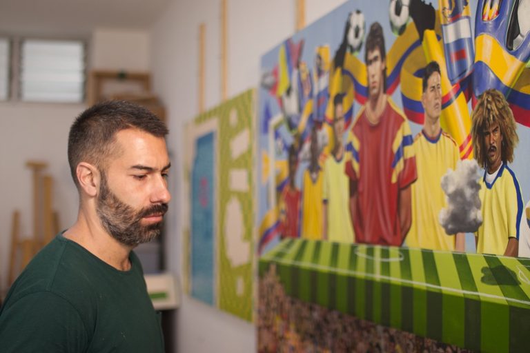 Obra del pintor Esteban Ocampo llega a la galería de los televisores Samsung