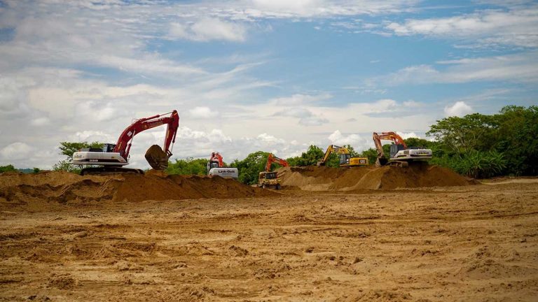 Ordenan reiniciar obras en La Mojana