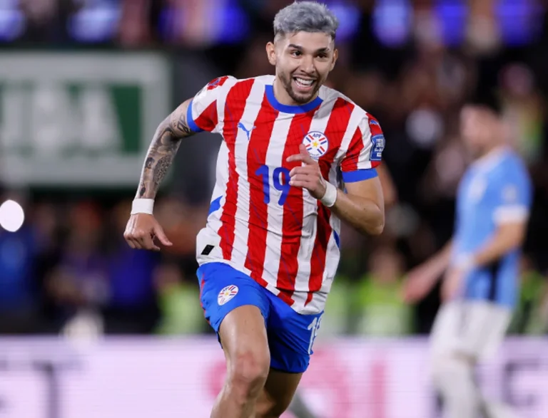Paraguay derrota a un desdibujado Uruguay y acaricia la clasificación al Mundial 2026