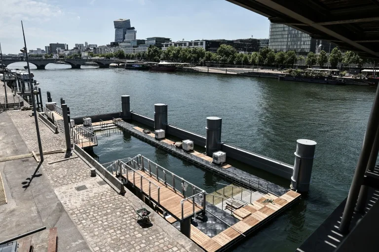 París reabre el Sena para los bañistas más de un siglo después (¿Pasará lo mismo con los caños de Barranquilla?)