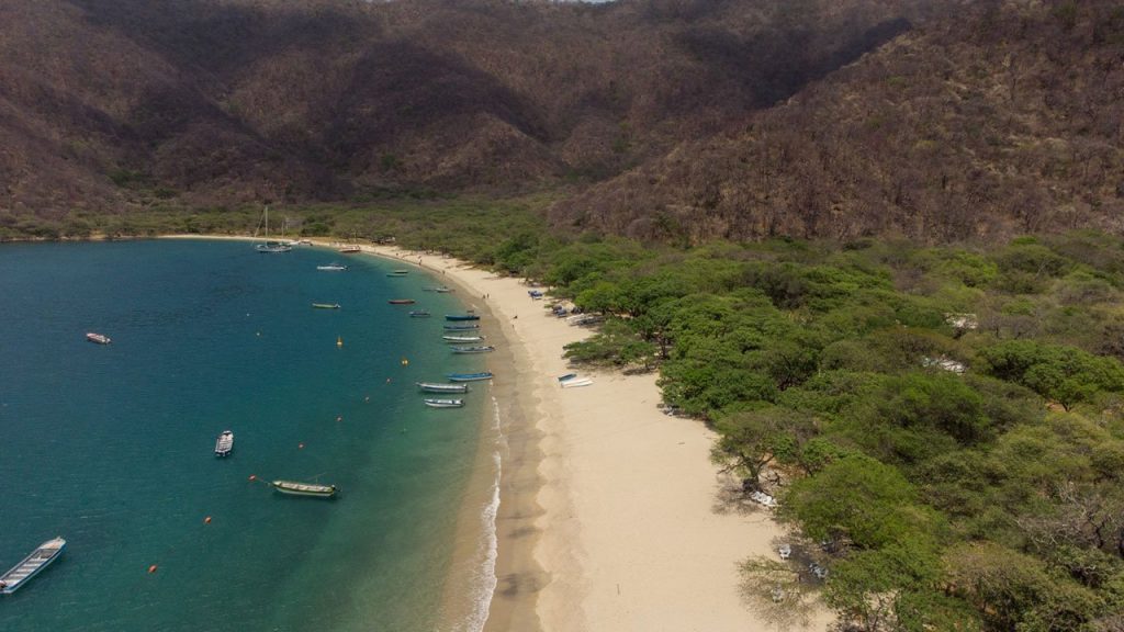 Petro convoca a la unidad indígena para firmar el nuevo decreto de la ‘Línea Negra’ en Sierra Nevada de Santa Marta
