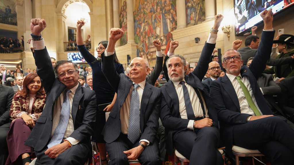 Petro hizo balance de gobierno al instalar último periodo de este Congreso
