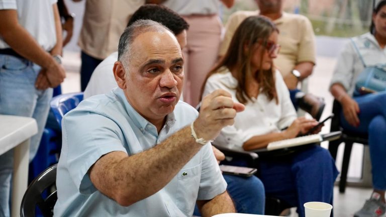 Plan de acción para resolver problemas del mercado público de Santa Marta