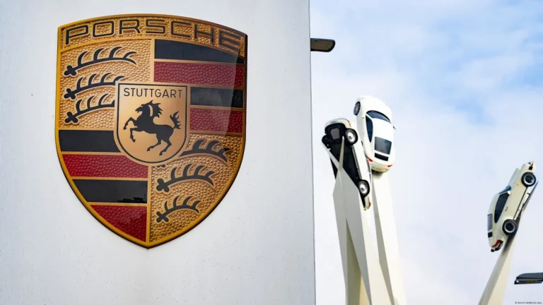 Porsche anuncia un nuevo plan de recortes ante una situación “grave”