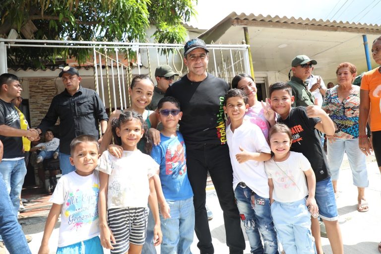 Premio Gobernantes Comprometidos con la Niñez y la Adolescencia 2025 al alcalde Alejandro Char