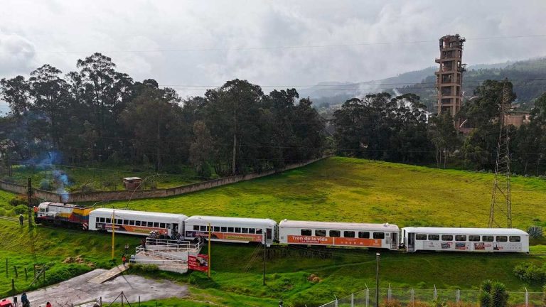 Presidente Petro pide habilitar el tren de pasajeros entre Chiriguaná y Santa Marta para mejorar turismo y desarrollo