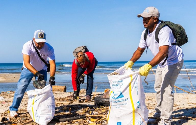 Primera Playatón 2025 en Santa Marta, en el marco del Día Mundial del Agua