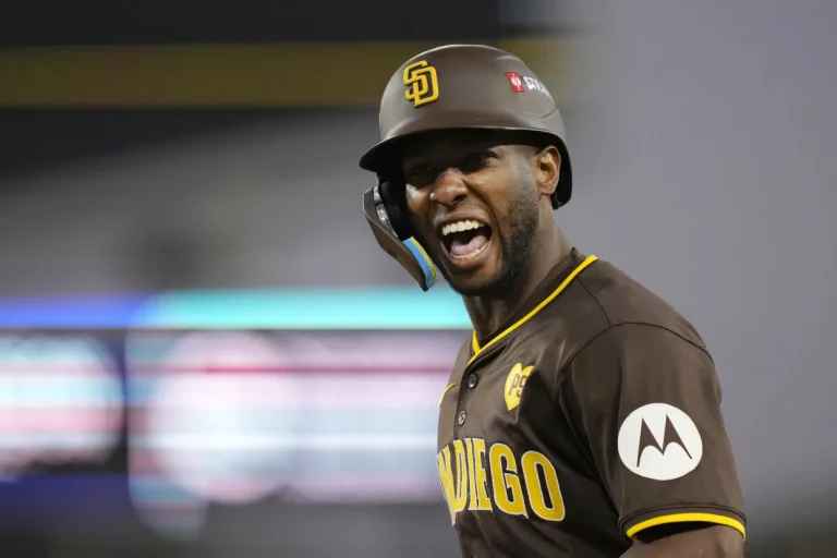 Profar firma por 42 millones de dólares y 3 campañas con Bravos