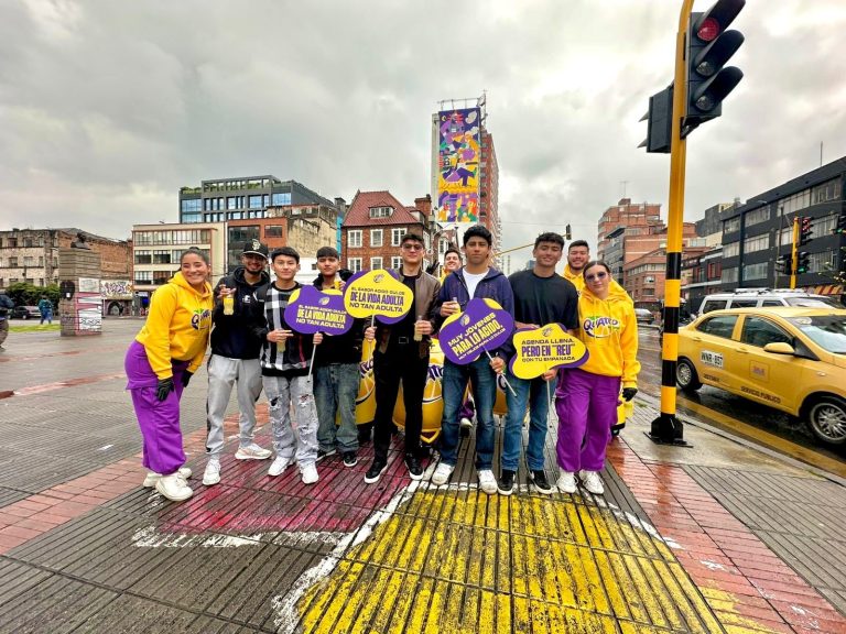 QuAtro cumple 30 años: arte urbano, humor y conversación digital para celebrar
