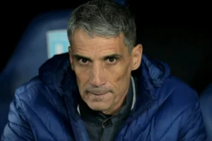 “Quiero ayudar” al Santos de Neymar, dice Vojvoda en presentación con el club
