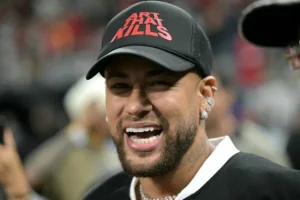 Ronaldo apoya a Neymar de cara al Mundial por ser “determinante” para Brasil