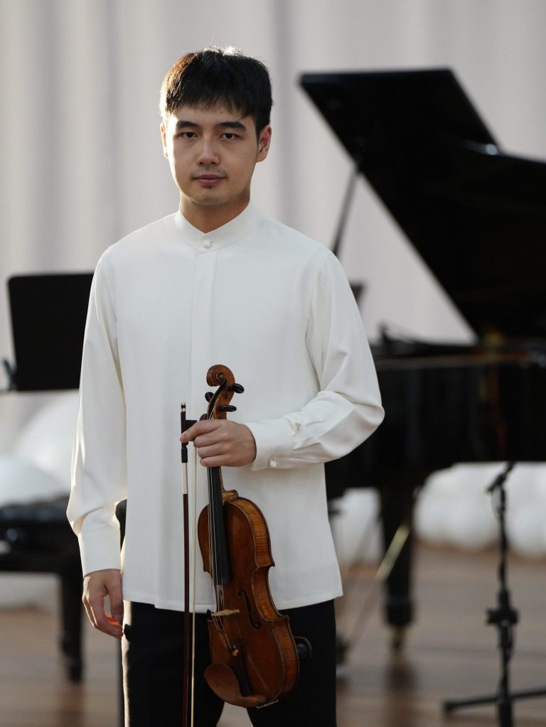 Ruifeng Lin, de China, ganó el primer lugar del Concurso Internacional de Violín Ciudad de Bogotá