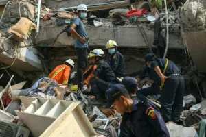 Siguen operaciones de rescate tras terremoto que dejó 1.700 muertos en Birmania