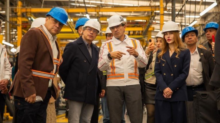 Suben aranceles para proteger al sector siderúrgico y metalmecánico nacional