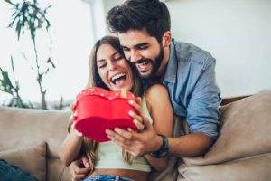 Tecnología y regalos digitales para el Día de Amor y Amistad