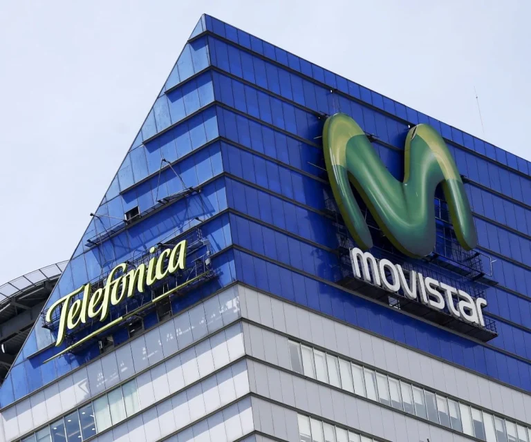 Telefónica Hispanoamérica suma tres trimestres consecutivos de crecimiento en pospago y FTTH