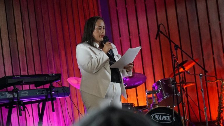 Tres mujeres ganaron el primer premio nacional de poesia Maruja Vieira – RTVC