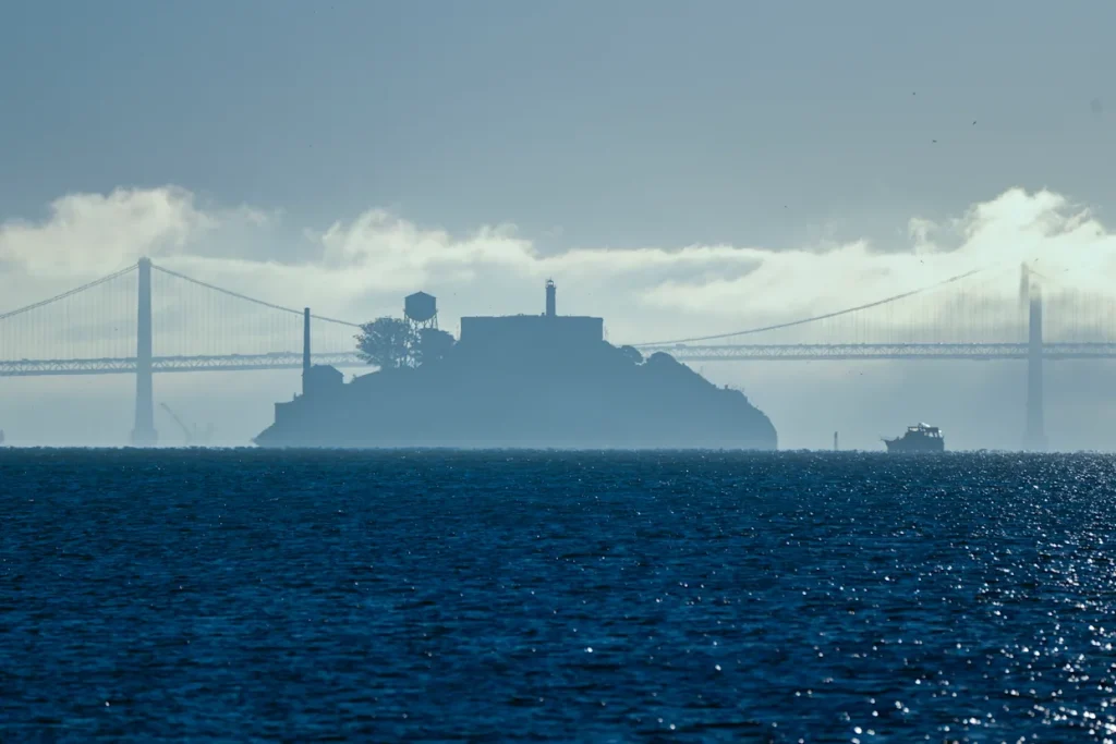 Trump afirma que reabrirá la prisión de Alcatraz