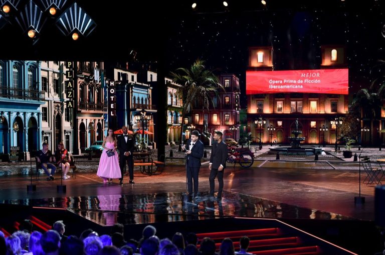 Un poeta y Estado de fuga: 1986 lideran candidaturas colombianas en los Premios Platino Xcaret