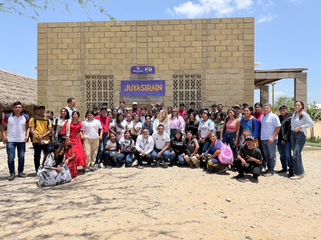 Unimagdalena lleva esperanza y futuro a 851 estudiantes Wayuu