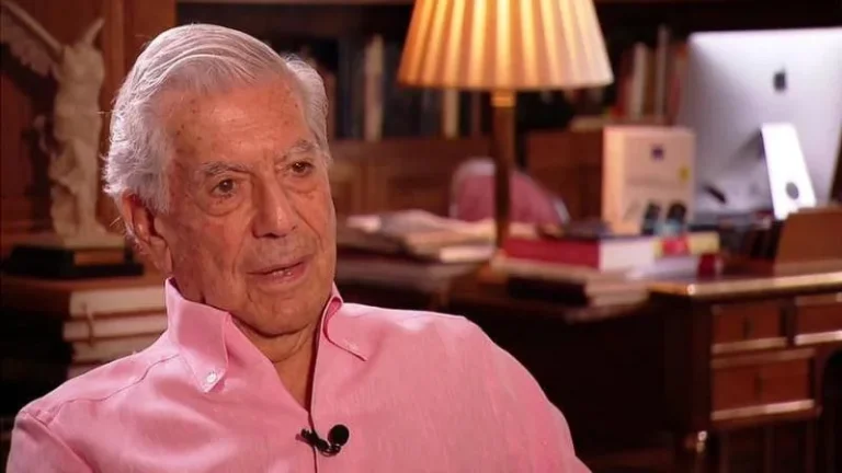 Vargas Llosa con BBC Mundo: “Me gustaría que la muerte me hallara escribiendo, como un accidente”