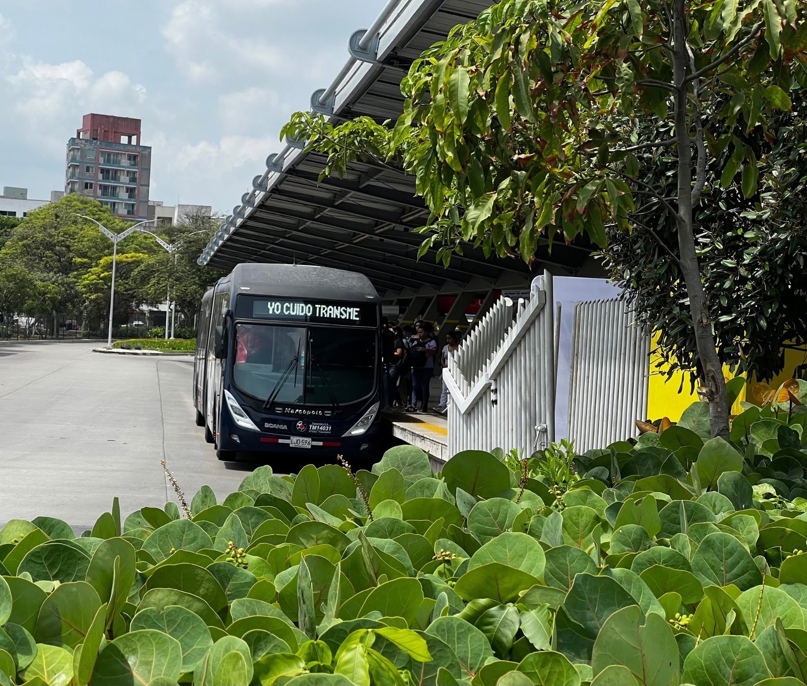 Alerta por vandalismo contra el Transmetro en Barranquilla